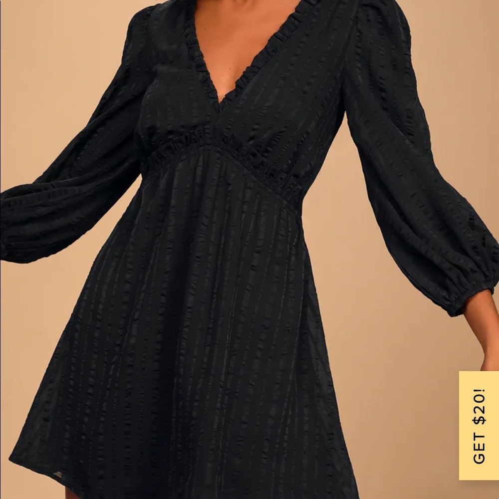LULUS black small dress. Never worn!